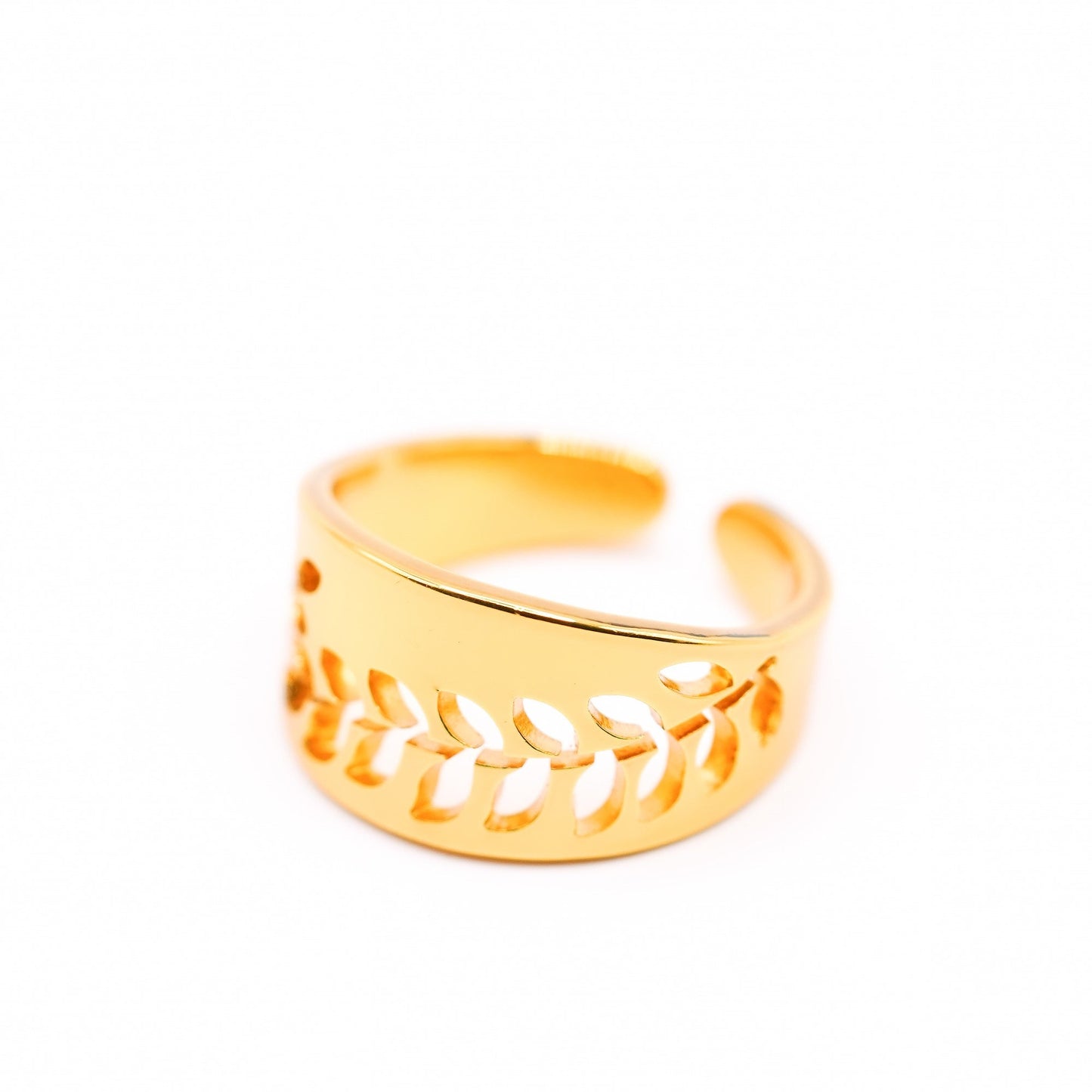 Lunara Leaf Ring - Zevaraat