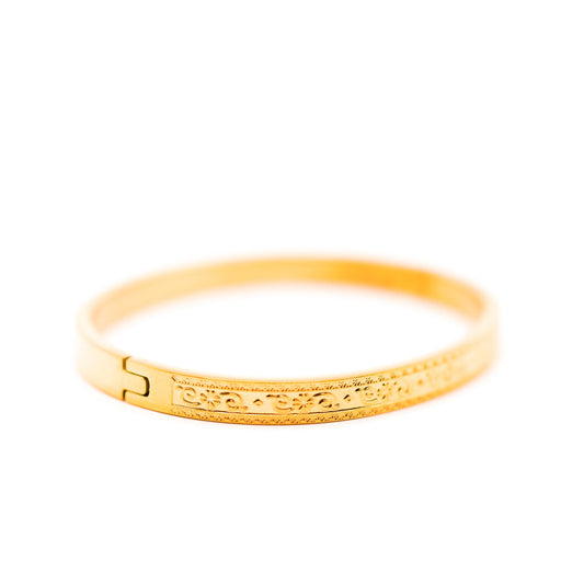 Motif Embossed Bold Bangle - Zevaraat