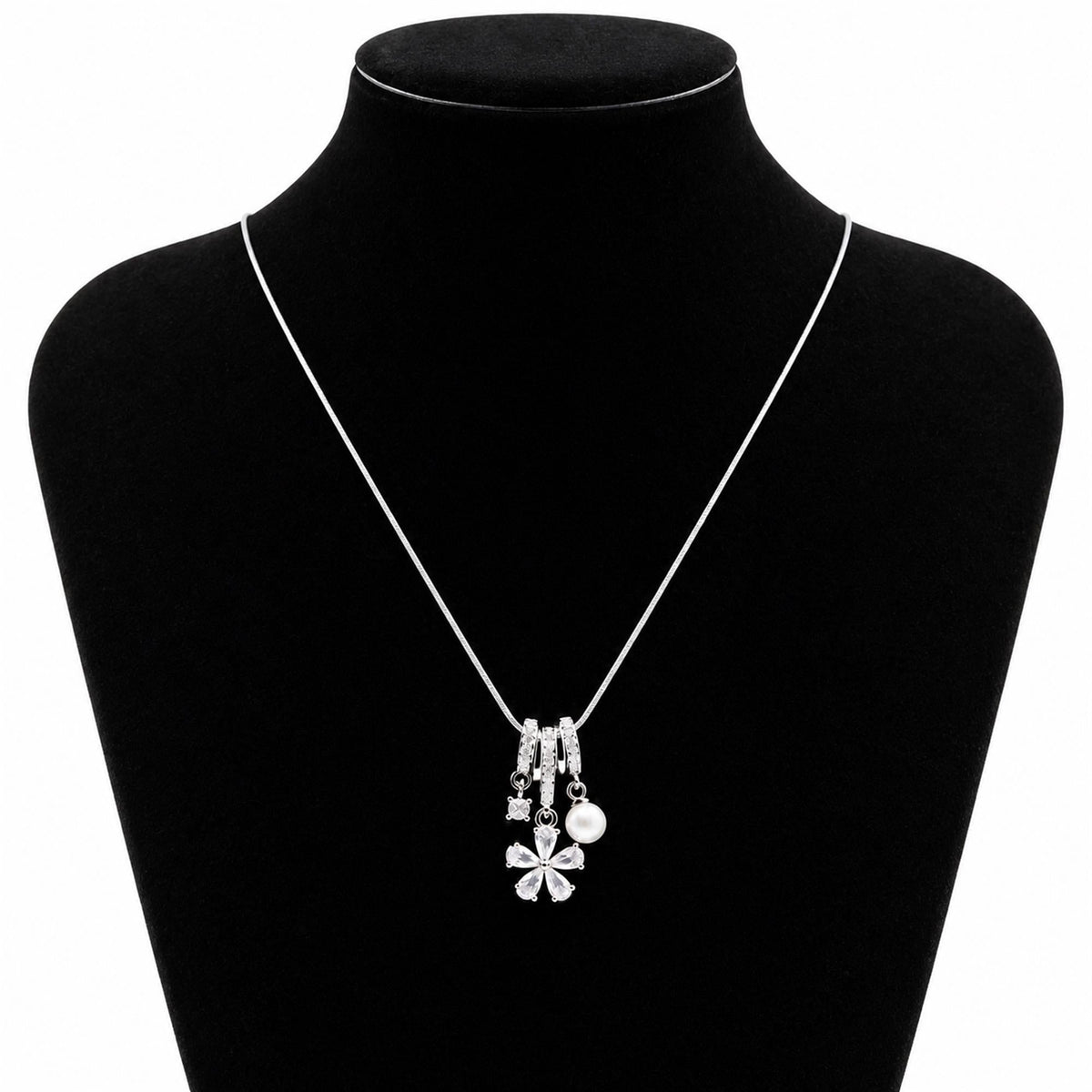 Daisy Solitaire AD Pendant - Zevaraat