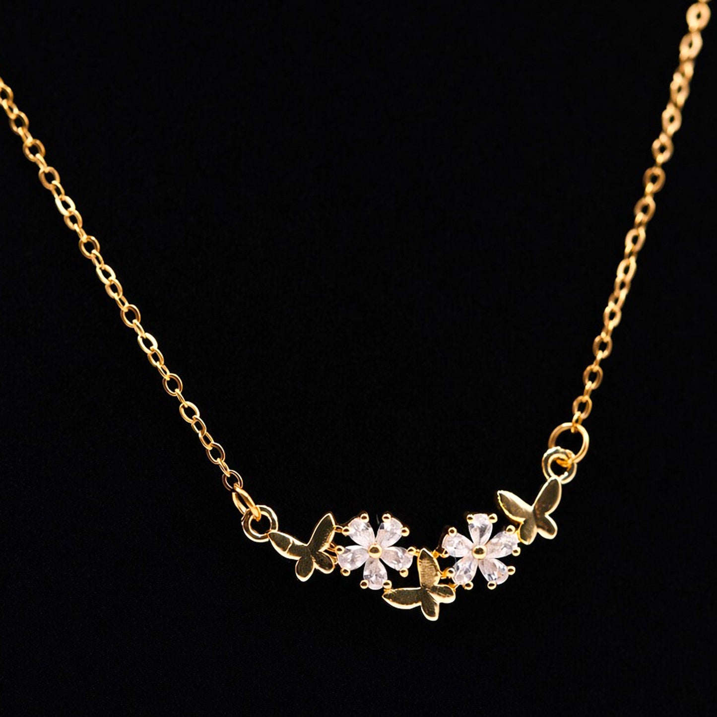 Delicate Butterfly Spark Pendant - Zevaraat