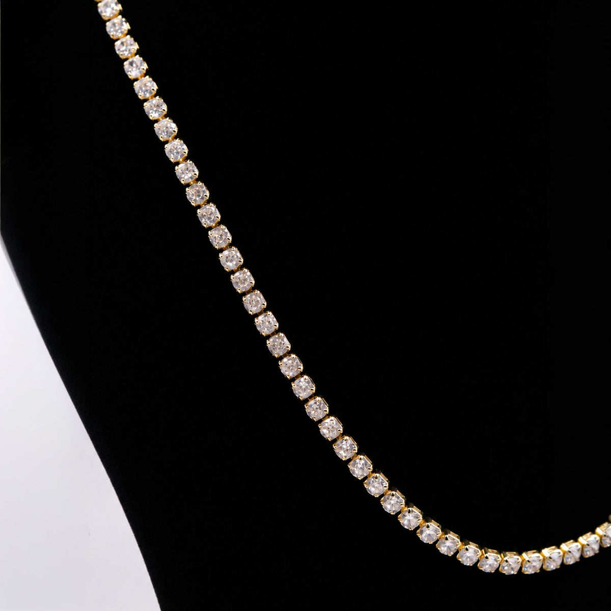 Diamond Affair Silver Neckline - Zevaraat