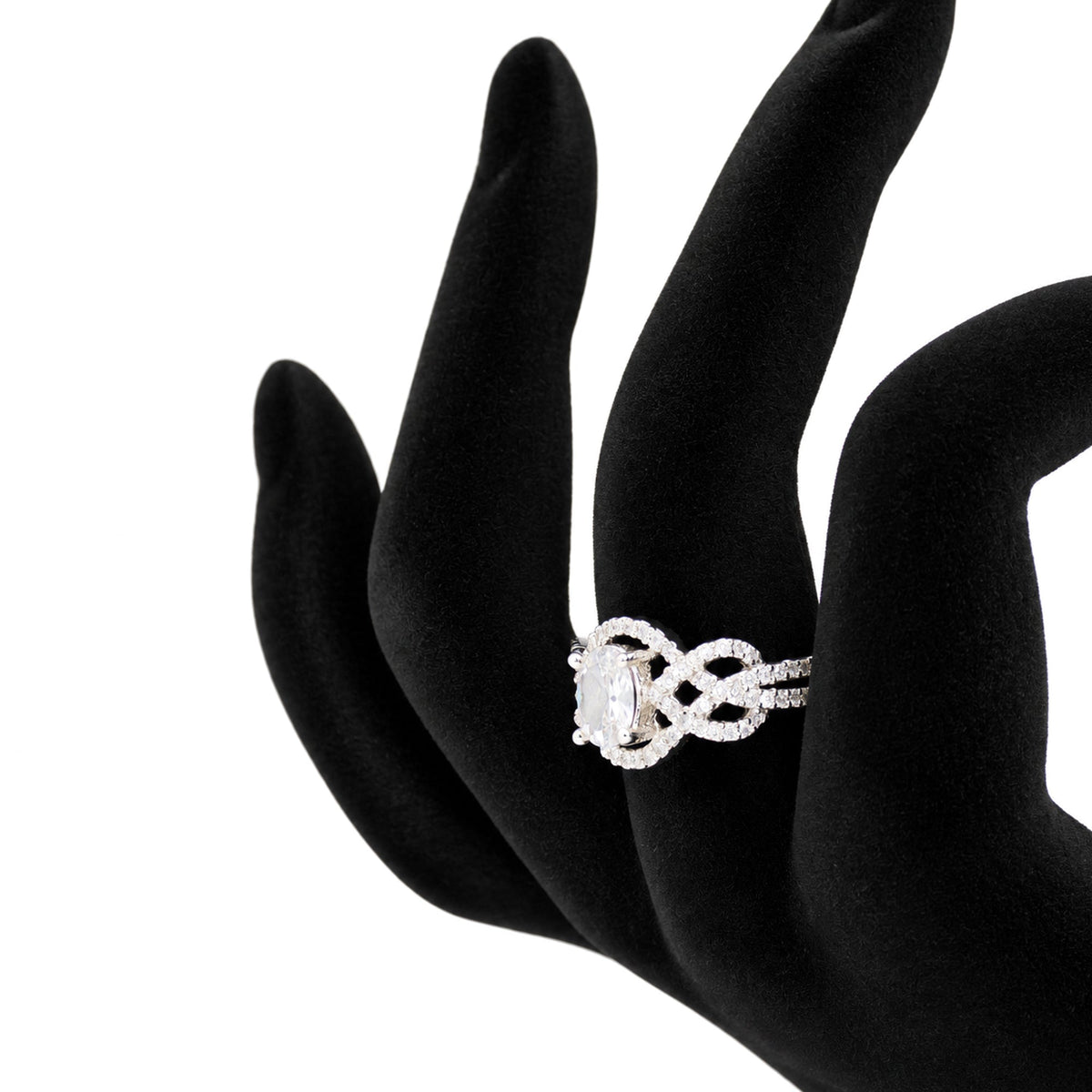 Elara Oval Lace Ring - Zevaraat