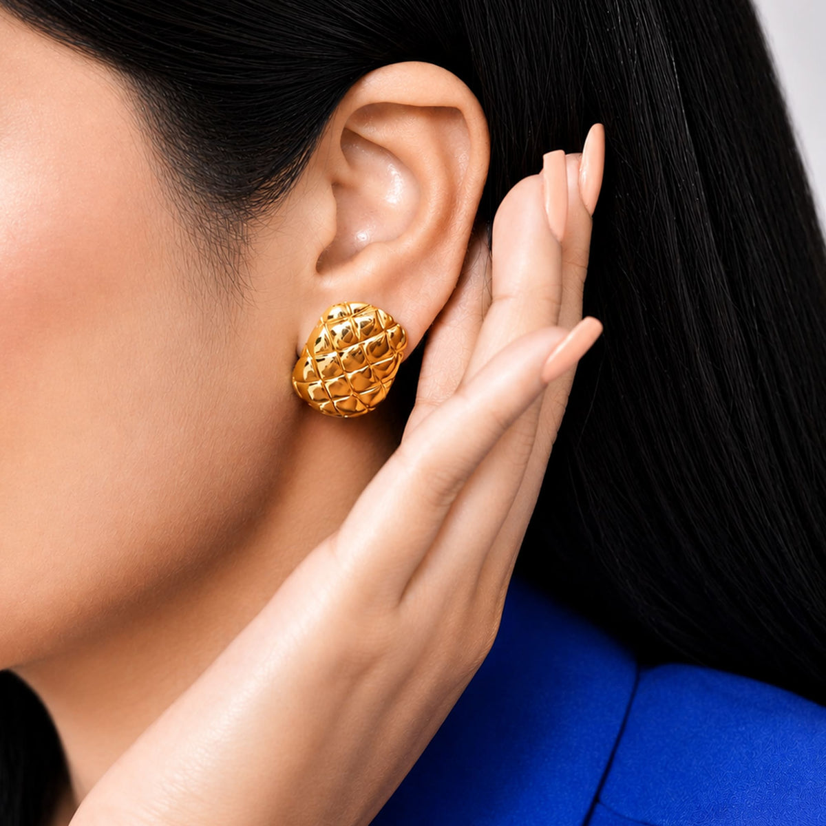 Golden Quilt Stud Earrings - Zevaraat