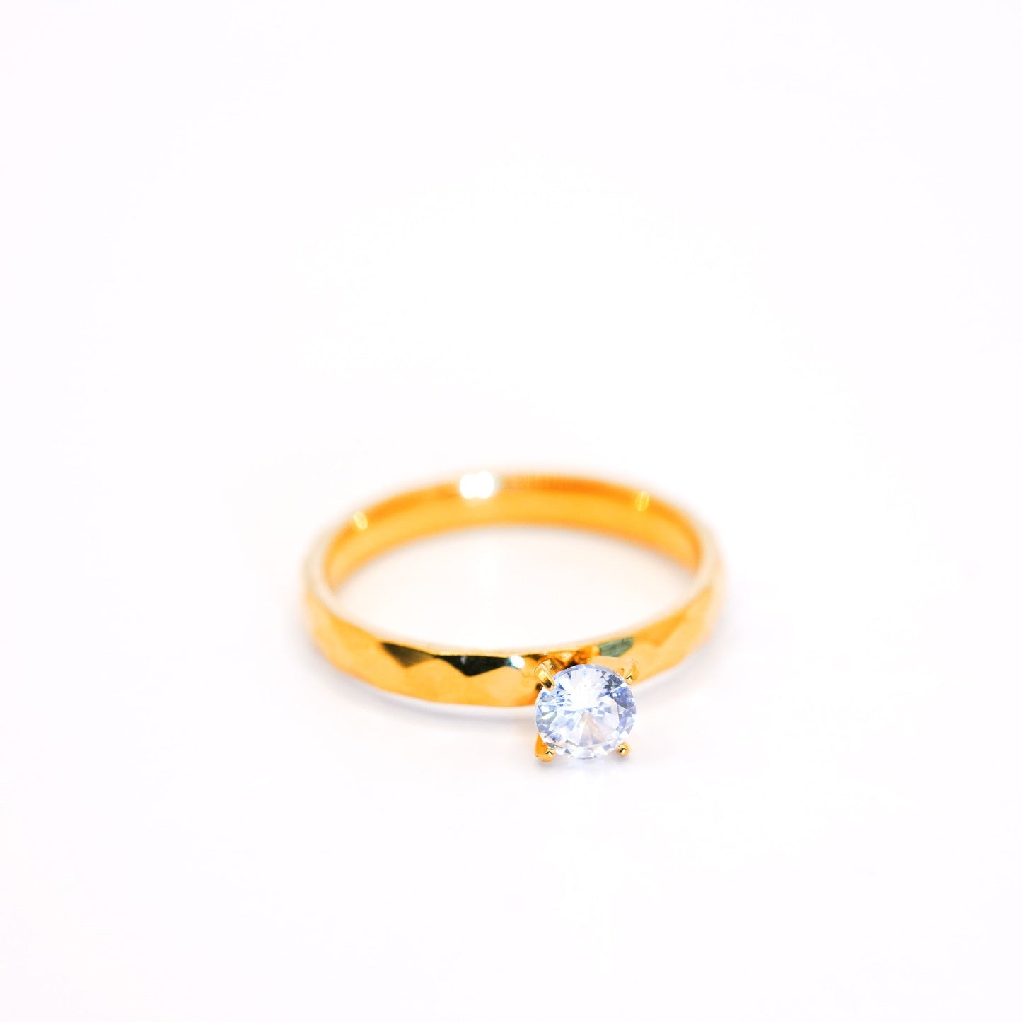 Mini Single Solitaire Ring - Zevaraat
