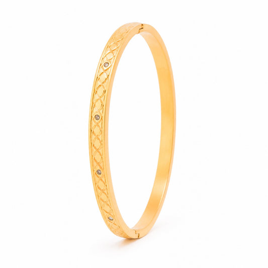 Minimalist Braided Golden Bangle - Zevaraat