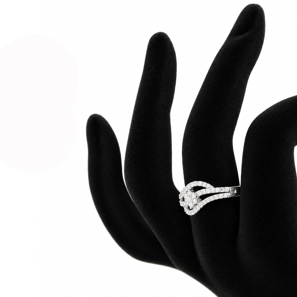 Serene Starlight Wave Ring - Zevaraat